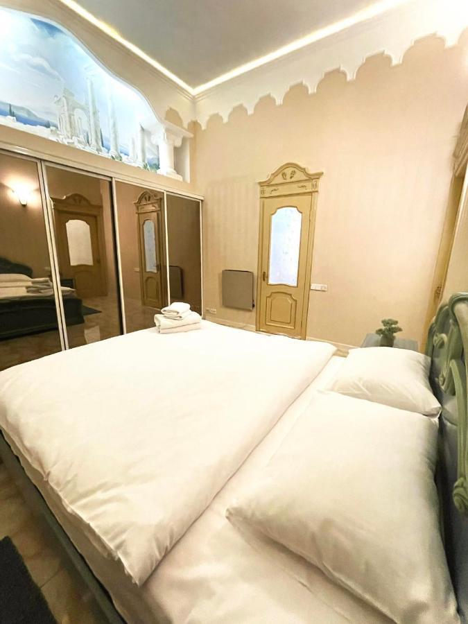 Great One Bed Right Near Opera House Διαμέρισμα Κίεβο Εξωτερικό φωτογραφία