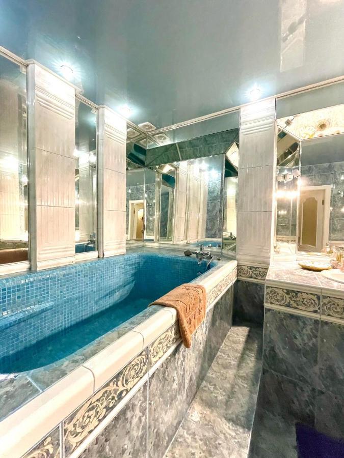 Great One Bed Right Near Opera House Διαμέρισμα Κίεβο Εξωτερικό φωτογραφία